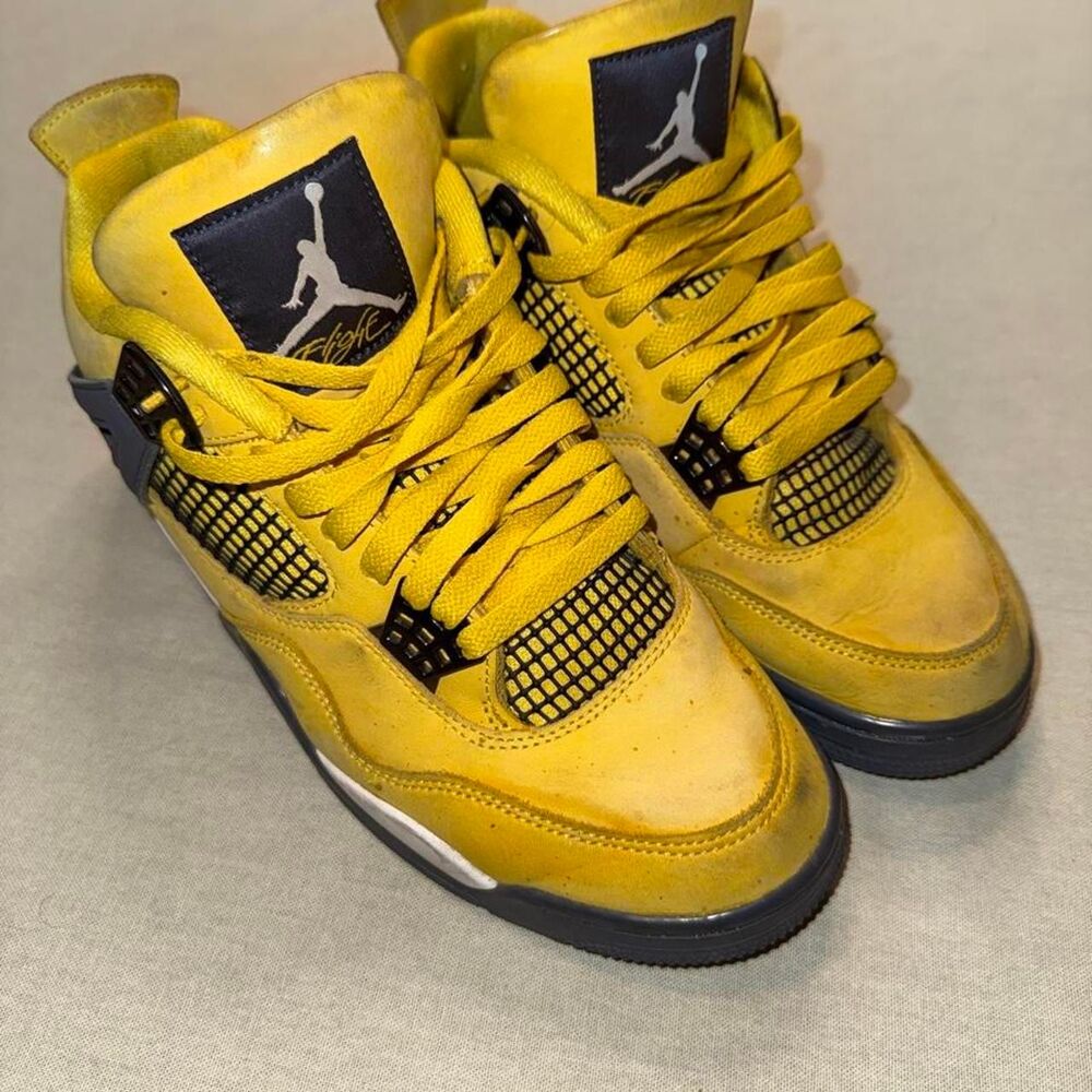 Jordan Men's Yellow Trainers
